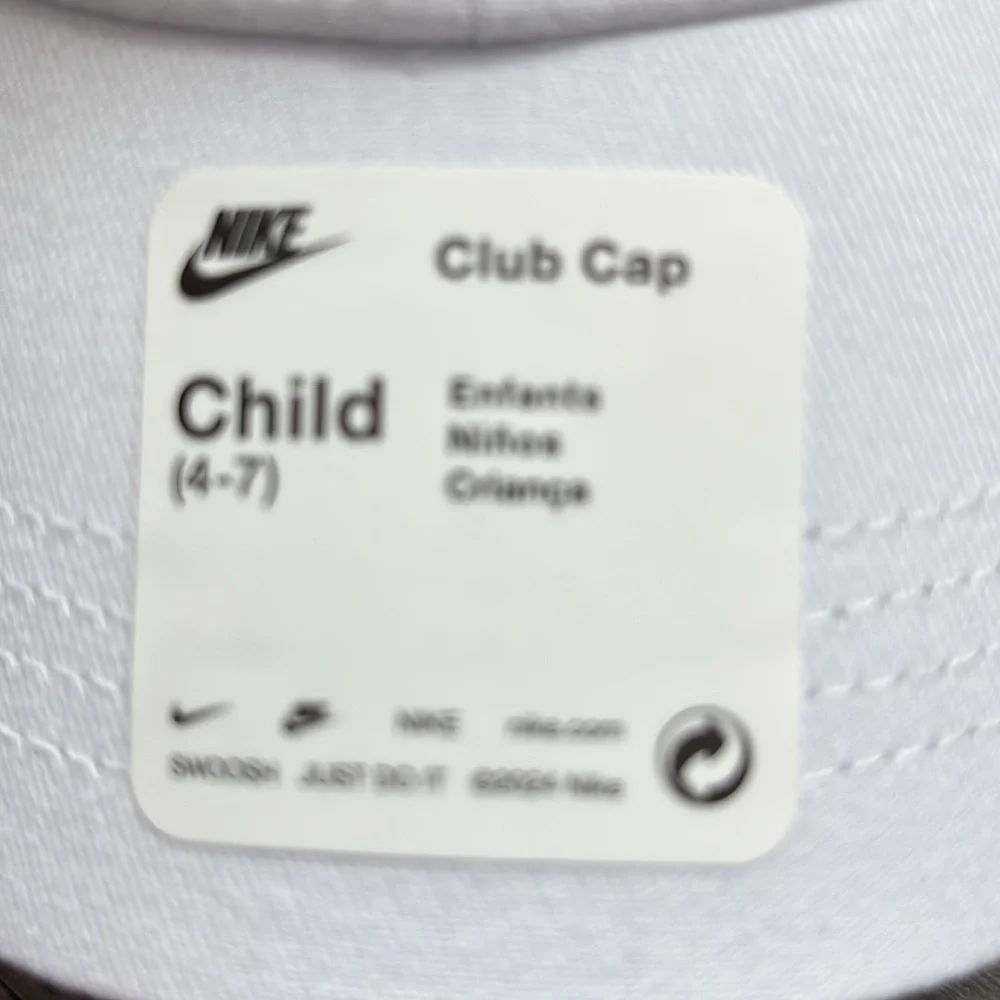 Nike Club/Baseball cap,velcro back, embroidered Nike swoosh logo,6 panel vented